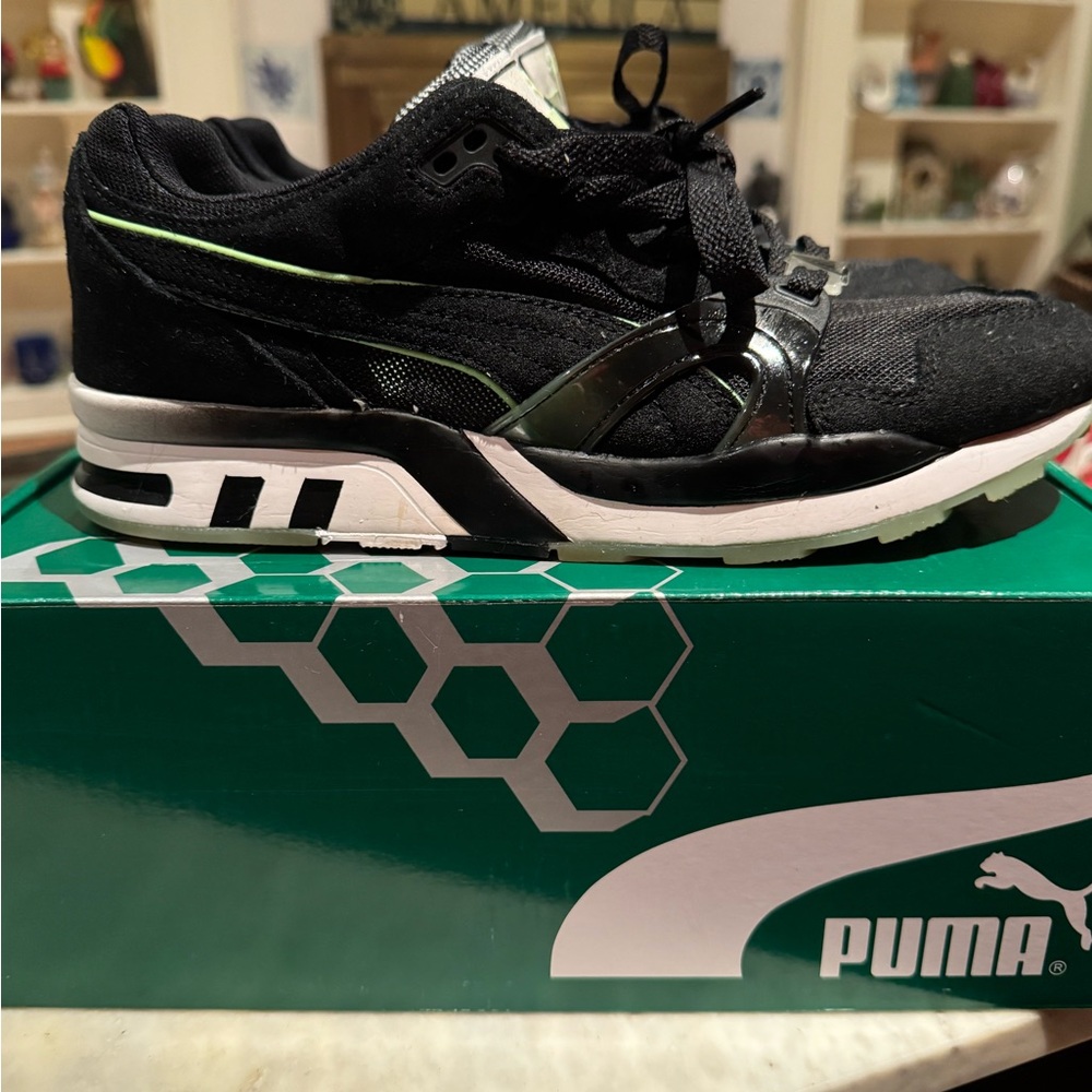 TRINOMIC by Puma Black Sneakers - Picture 6 of 9